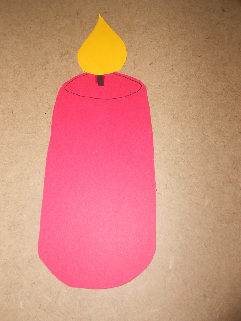 Eine Weihnachtskerze zum Ausschneiden